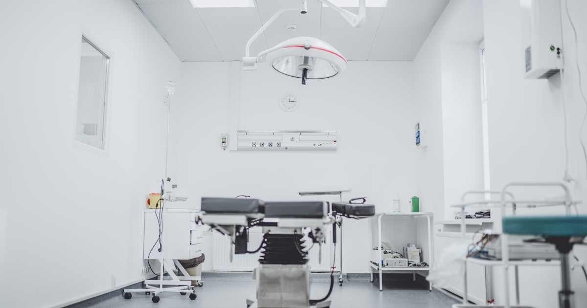 Ambiente hospitalar preparado para atuação de profissionais especializados
